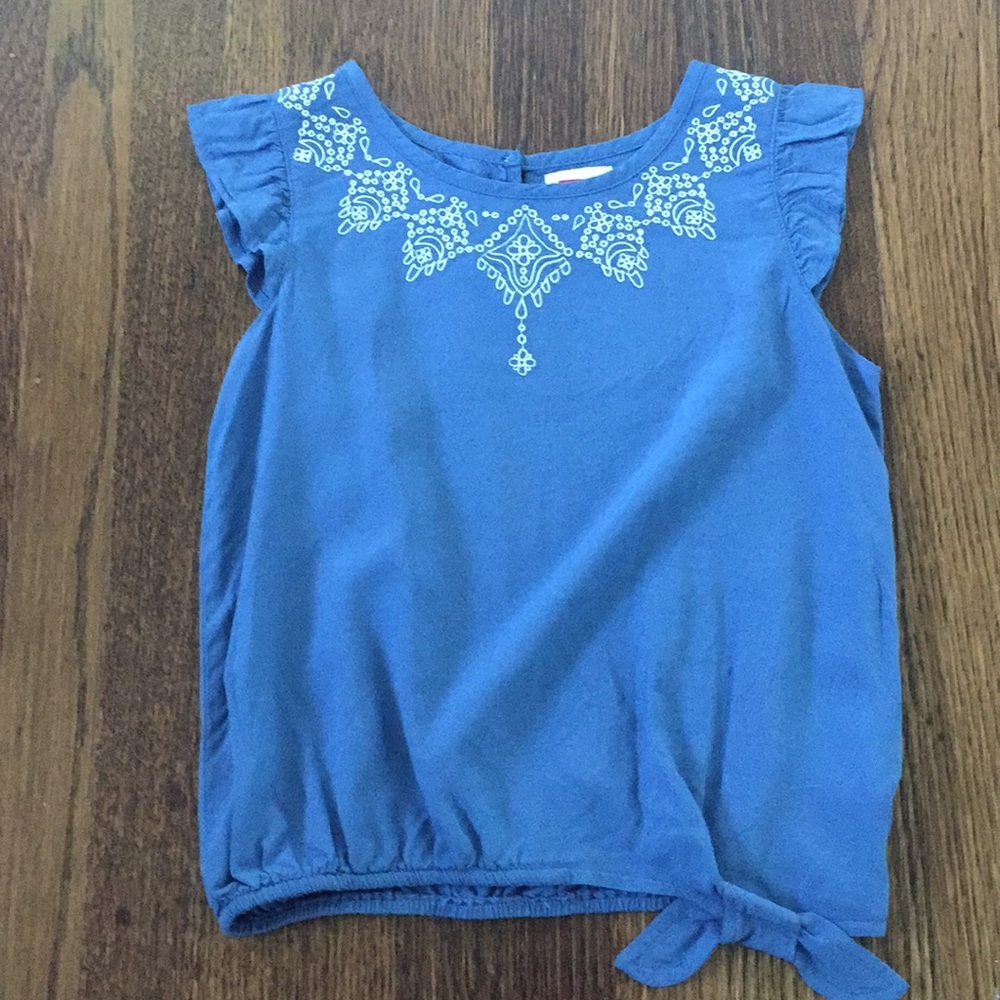 cute blouse :)